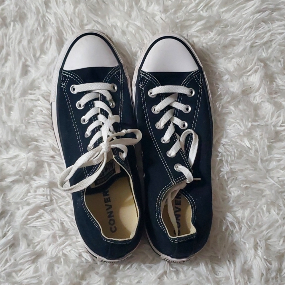 Black converse/ practically new